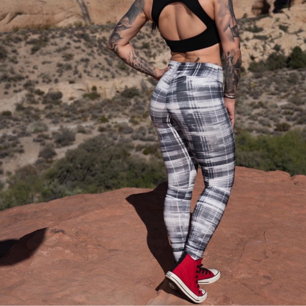 Celestial bodiez leggings with a scrunch